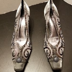 J rRenee embroidered mesh